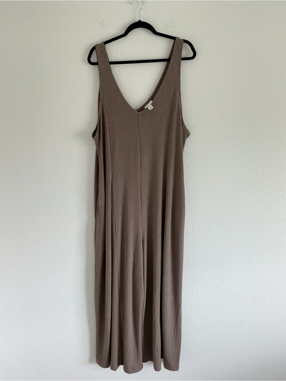 Ava & Viv Taupe Sleeveless V-Neck Wide-Leg Jumpsuit